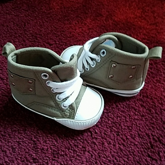 Old Navy Other - Old Navy baby boy shoes